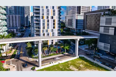 31 SE 6th St #1703, Miami, FL 33131 - Photo 47