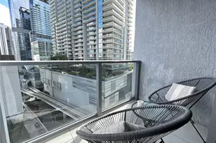 31 SE 6th St, Miami, FL 33131 - Photo 21
