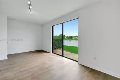 465 NE 194th Ter #465, Miami, FL 33179 - Photo 15