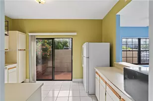 10450 SW 154th Ct, Miami, FL 33196 - Photo 9