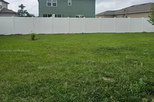 5605 Blowing Wind Pl, Saint Cloud, FL 34771 - Photo 17