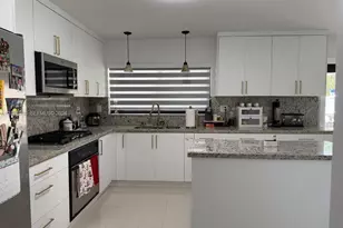 14072 SW 80th St, Miami, FL 33183 - Photo 11