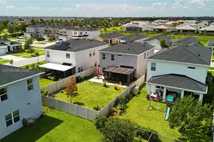 11069 SW Vasari Way, Port Saint Lucie, FL 34987 - Photo 5