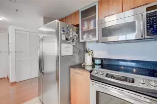 1800 N Bayshore Dr, Miami, FL 33132 - Photo 15