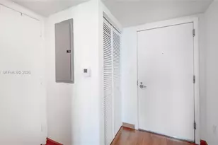 1800 N Bayshore Dr, Miami, FL 33132 - Photo 17