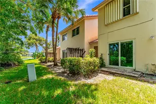 127 NW 108th Ave, Pembroke Pines, FL 33026 - Photo 41