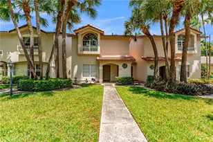 127 NW 108th Ave, Pembroke Pines, FL 33026 - Photo 1