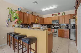 527 SE 31st Ave, Homestead, FL 33033 - Photo 7