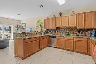 527 SE 31st Ave, Homestead, FL 33033 - Photo 5
