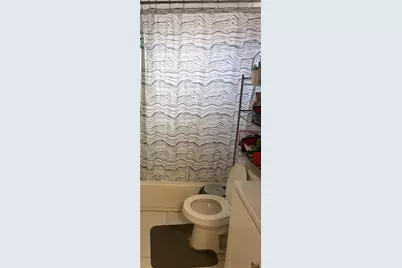 12820 NW 104th Ave, Hialeah Gardens, FL 33018 - Photo 7