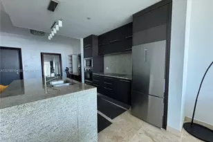 900 Biscayne Blvd, Miami, FL 33132 - Photo 13