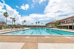 13155 SW 7th Ct, Pembroke Pines, FL 33027 - Photo 17