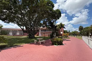 2951 NW 46th Ave, Lauderdale Lakes, FL 33313 - Photo 33