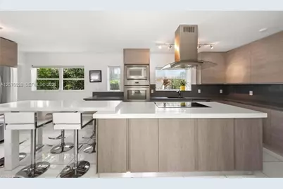 1025 Belle Meade Island Dr, Miami, FL 33138 - Photo 27