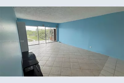 2751 N Palm Aire Dr #502, Pompano Beach, FL 33069 - Photo 9