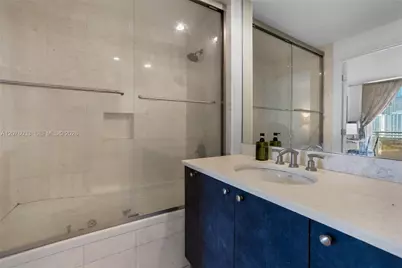 901 Brickell Key Blvd #1001, Miami, FL 33131 - Photo 17