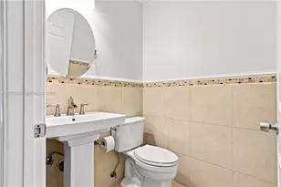 9430 SW 215th Ln, Cutler Bay, FL 33189 - Photo 29