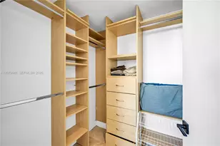 350 S Miami Ave, Miami, FL 33130 - Photo 21