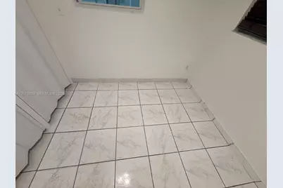 500 E 54th St #B, Hialeah, FL 33013 - Photo 7