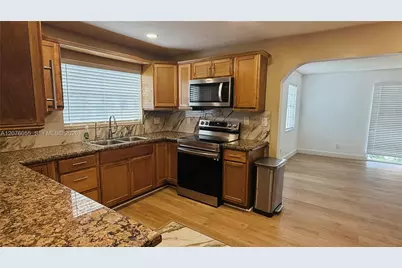 230 NW 7th Ave, Dania Beach, FL 33004 - Photo 11