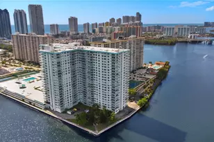 301 174th St, Sunny Isles Beach, FL 33160 - Photo 31