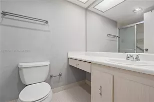 301 174th St, Sunny Isles Beach, FL 33160 - Photo 21