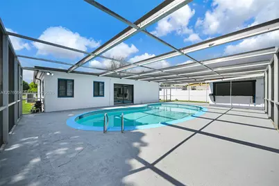 721 Atlantic Ave, Opa-Locka, FL 33054 - Photo 19