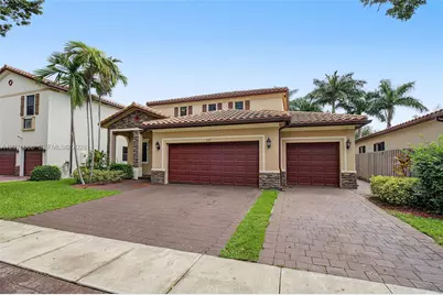 633 SE 35th Ter, Homestead, FL 33033 - Photo 1