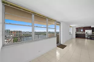 250 174th St, Sunny Isles Beach, FL 33160 - Photo 45
