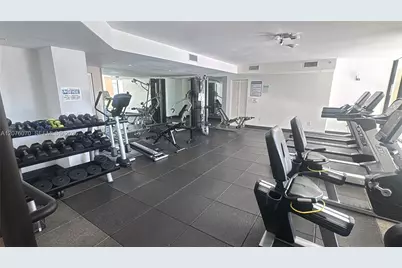 4242 NW 2nd St #808, Miami, FL 33126 - Photo 21