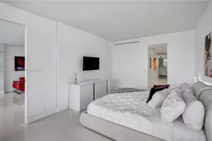 1717 N Bayshore Dr, Miami, FL 33132 - Photo 13