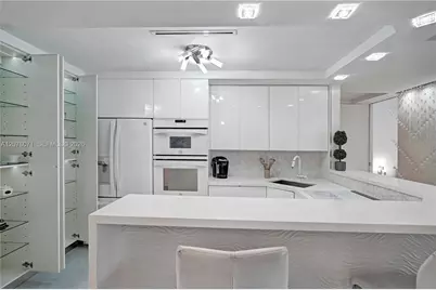 1717 N Bayshore Dr #A-4242, Miami, FL 33132 - Photo 23