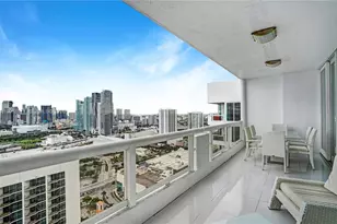 1717 N Bayshore Dr, Miami, FL 33132 - Photo 39