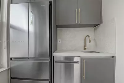 694 NE 76th St #3, Miami, FL 33138 - Photo 23