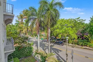 694 NE 76th St, Miami, FL 33138 - Photo 15
