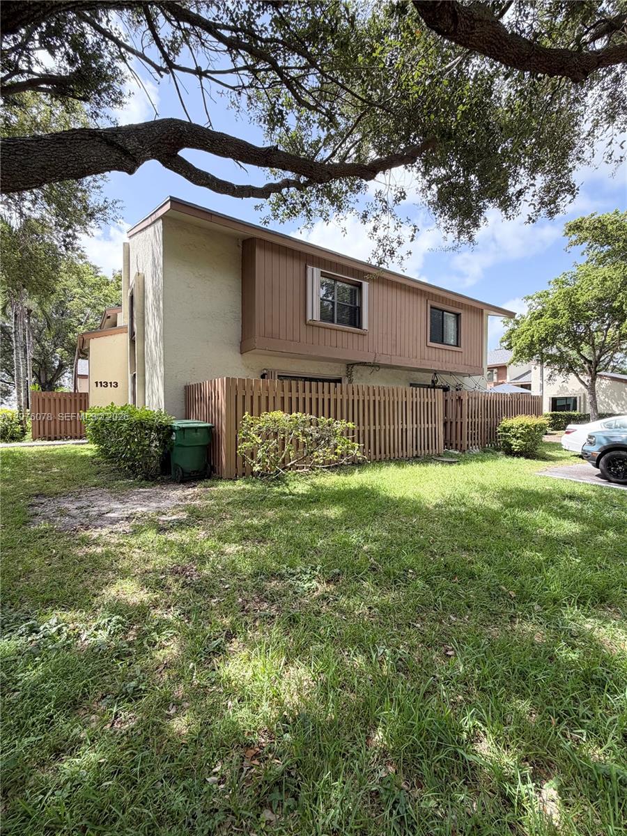 11313 SW 109th Rd #61-B - 11313 SW 109th Rd #61-B, Miami, FL 33176 Luxury Property | Jose Angel Pina