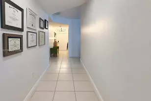 10750 NW 66th St, Doral, FL 33178 - Photo 9