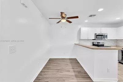 5325 30 St SW #5325, Lehigh Acres, FL 33973 - Photo 7