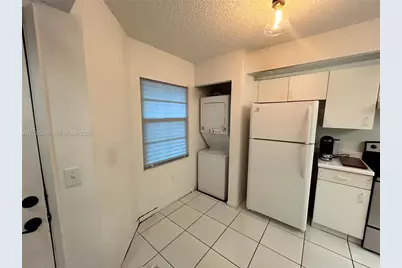 13105 SW 16 Ct #105L, Pembroke Pines, FL 33027 - Photo 7