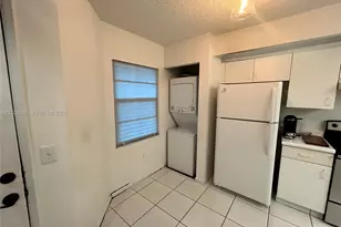 13105 SW 16th Ct, Pembroke Pines, FL 33027 - Photo 7