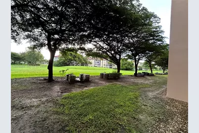 13105 SW 16 Ct #105L, Pembroke Pines, FL 33027 - Photo 21