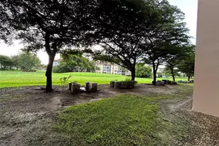 13105 SW 16th Ct, Pembroke Pines, FL 33027 - Photo 21