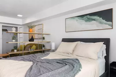 1200 Brickell Bay Dr #4010, Miami, FL 33131 - Photo 7