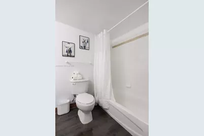 1200 Brickell Bay Dr #4010, Miami, FL 33131 - Photo 17