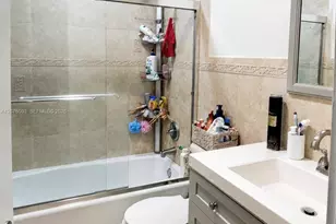 5505 W 14th Ln, Hialeah, FL 33012 - Photo 23