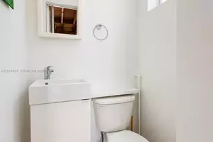1030 NE 107th St, Miami Shores, FL 33161 - Photo 23
