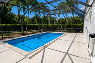 1030 NE 107th St, Miami Shores, FL 33161 - Photo 5