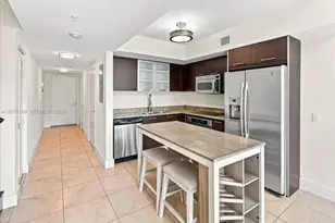 41 SE 5th St, Miami, FL 33131 - Photo 7