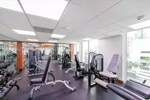 41 SE 5th St, Miami, FL 33131 - Photo 33