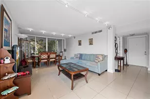 9400 Live Oak Pl, Davie, FL 33324 - Photo 7